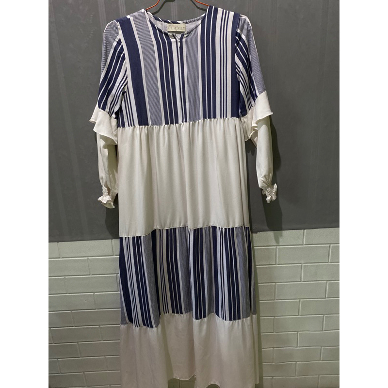 PL ayudia dress wearing klamby