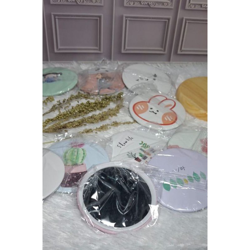 cermin kecil mini/cermin lucu/cermin kaca