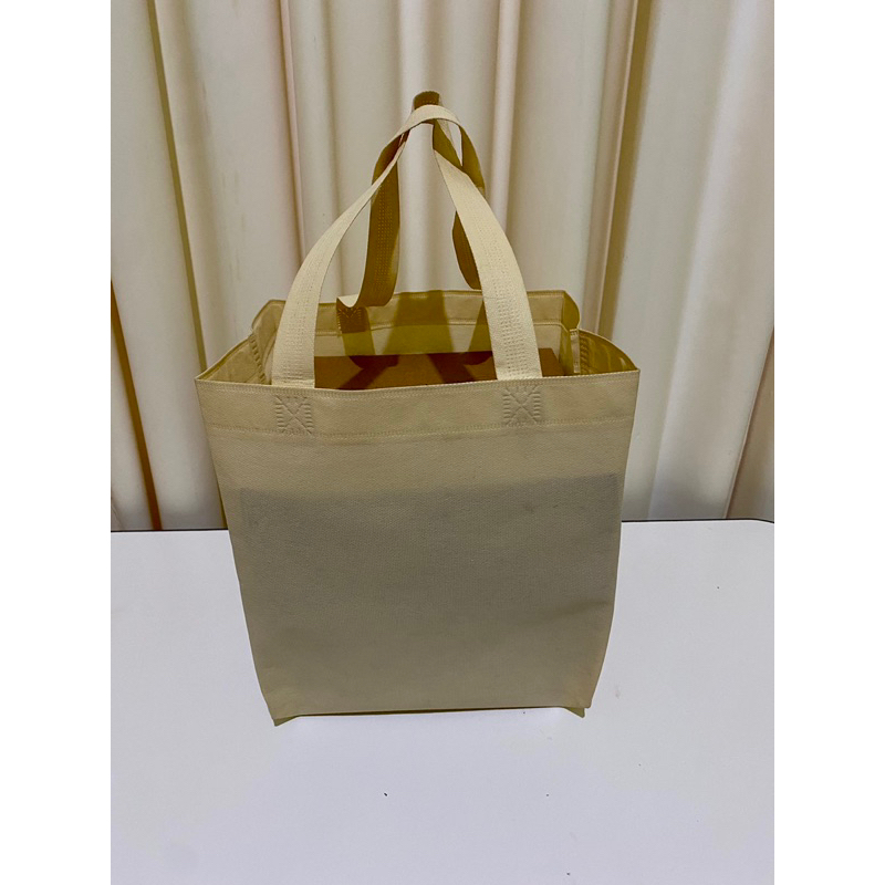 

(1 LUSIN) GOODIE BAG TAS HAJATAN POLOS 22x22 TINGGI 28 CM / TAS NASI BOX / GOODIEBAG / TAS SOUVENIR / TAS HAMPERS / TAS HAJATAN TERMURAH