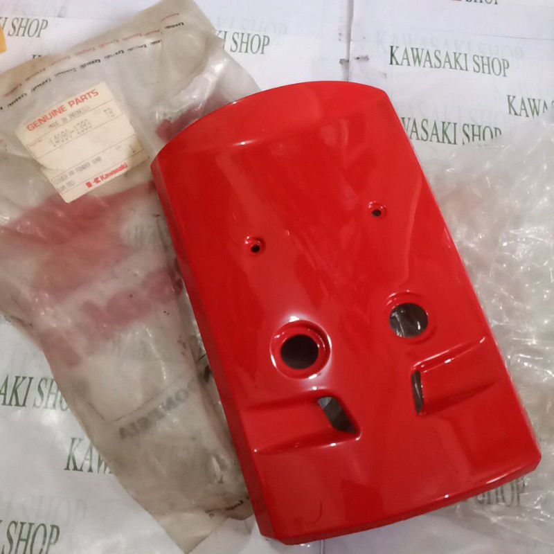 tameng dasi depan kaze r merah original kawasaki