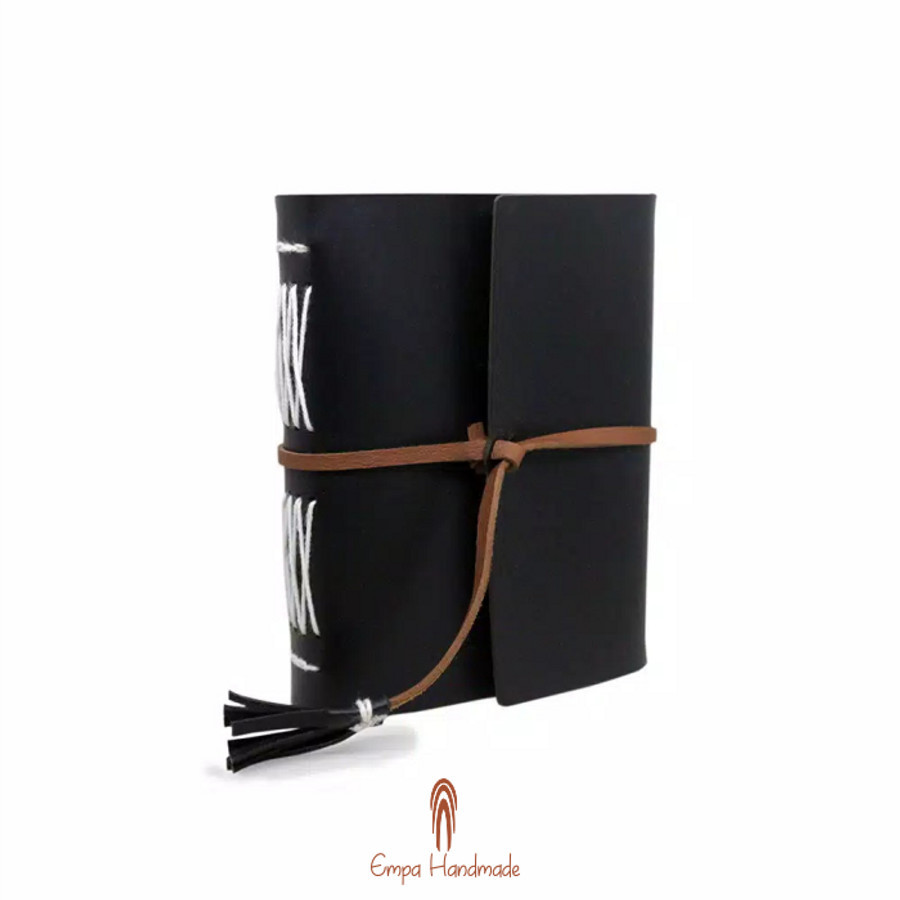 

Notebook Journal Book Buku Catatan Ukuran A6 11x15 Cm Hitam Polos
