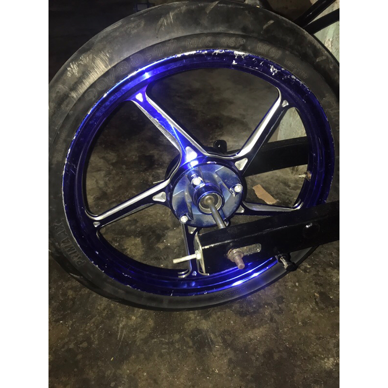 Velg Vnd belakang set ban