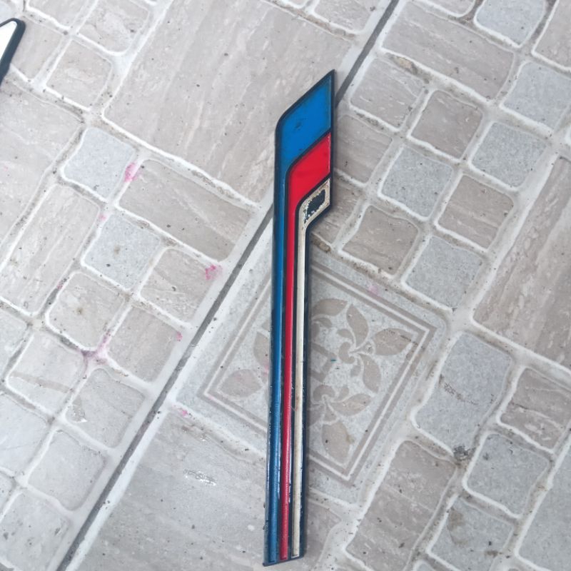 emblem tangki yamaha v80 cdi 5TO ORI