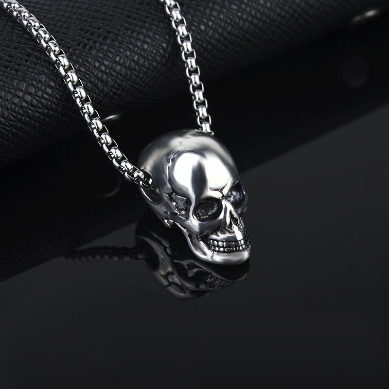 Kalung Kepala Tengkorak Silver Glossy / Kalung Rantai Liontin Kepala Tengkorak Unik Keren / Skull He