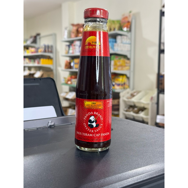 

LEE KUM KEE Oyster sauce / saus tiram cap panda 255gr