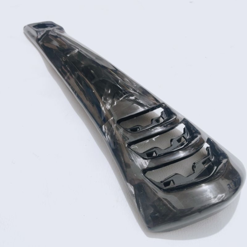 Dasi Vespa sprint Part Carbon Original