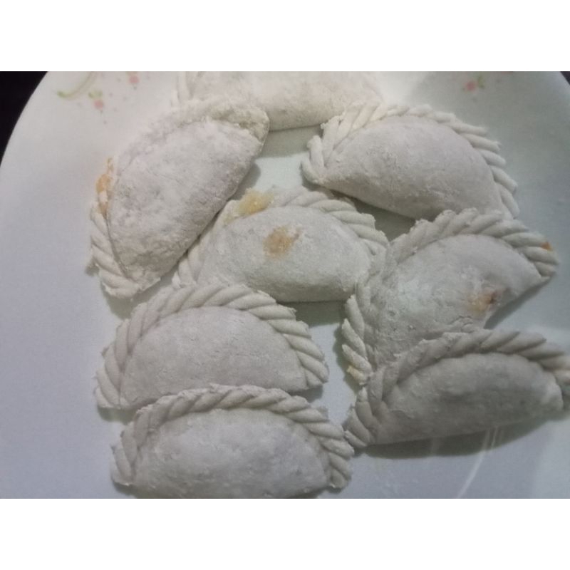 

Cireng isi ayam suwir pedas