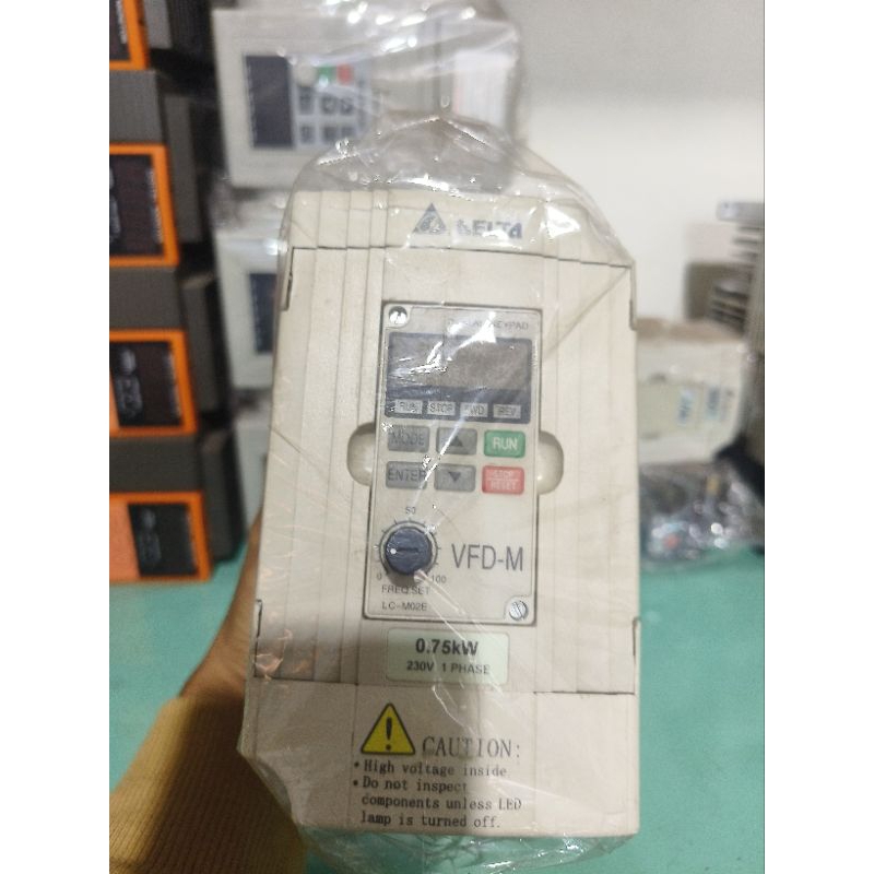 inventer Delta 0,75kw 1HP 220V VFD VSD 1phase 3phase 220V VFD007M21A