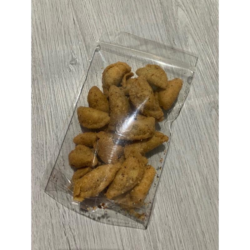 

usus krispy ,pastel mini, bastik pedas daun jeruk