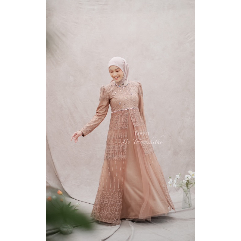 Zora rayadress premium series warna cream original Tiani by Triwaskitho gamis lebaran baju pesta per