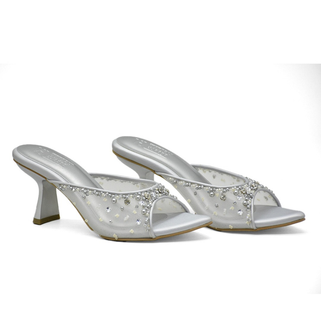 VICTORIA HARPER Bianca in silver sandal heels