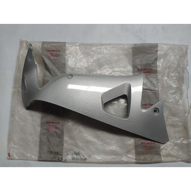 Legshield Sayap tengah Kiri Honda SUPRA FIT NEW silver Original baru AHM