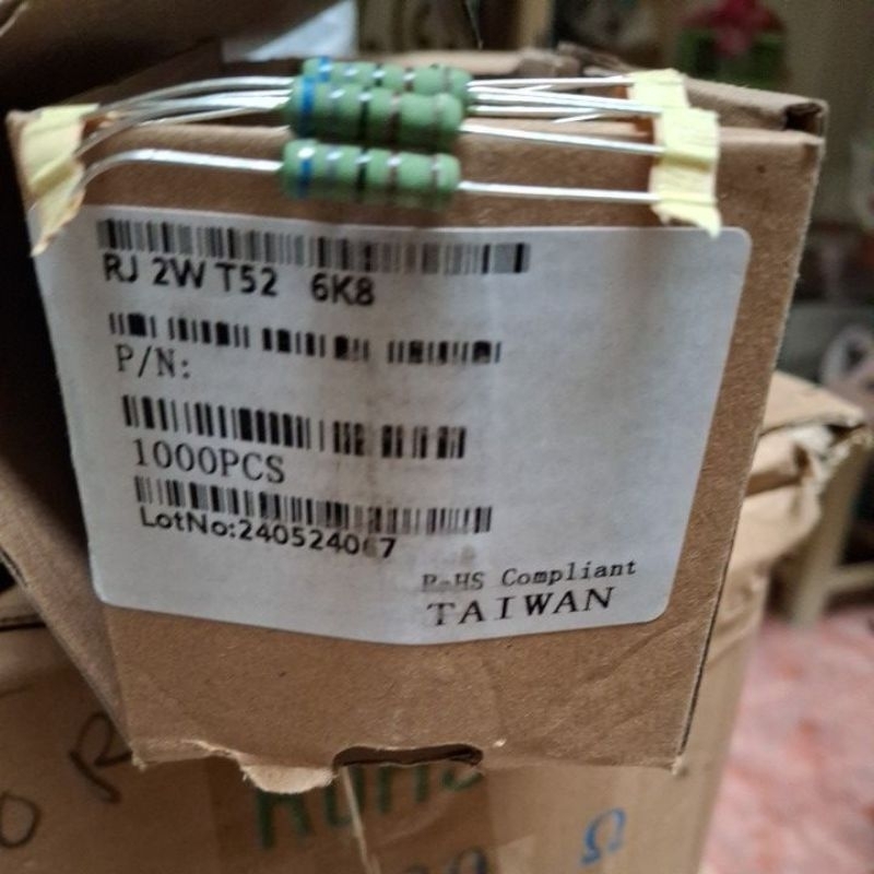 100 pcs resistor 2 watt 6k8 renteng KAKI TEMBAGA R 2w 6k8