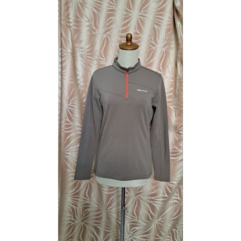 kaos olah raga Marmot