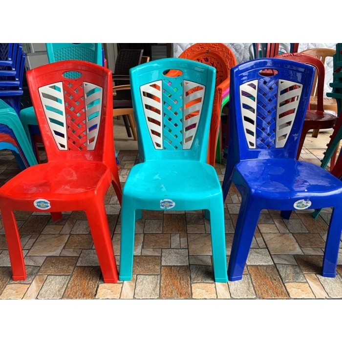 Manado Kursi Napolly Plastik 209btc