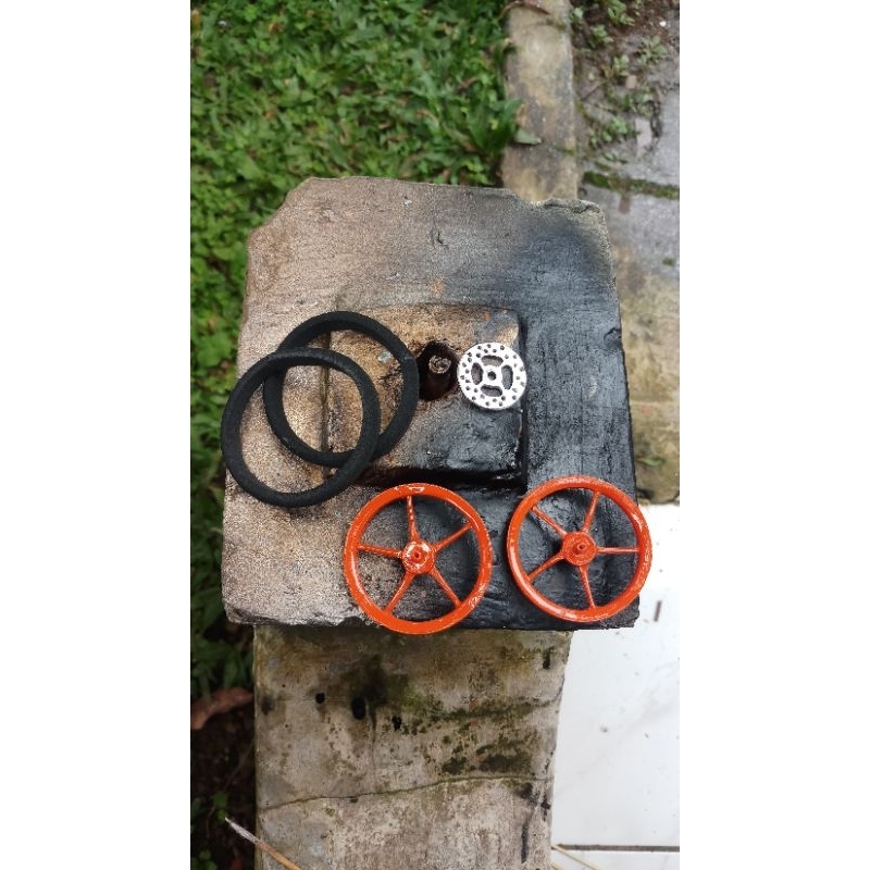 miniatur velg roda repsol honda