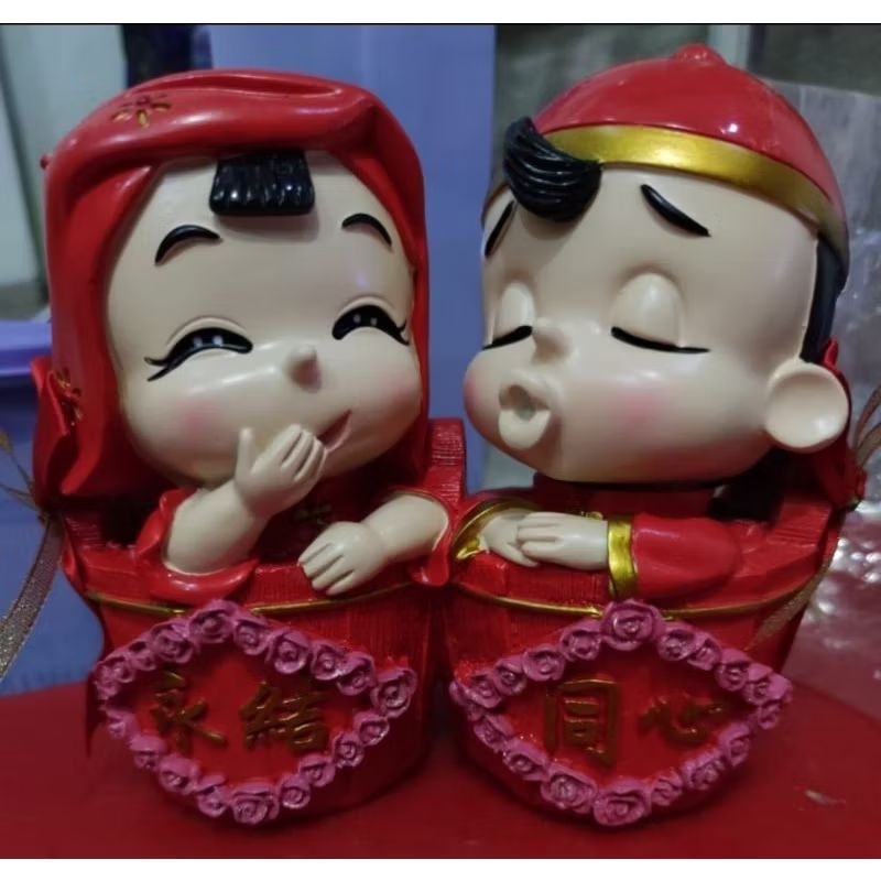 Pajangan Couple Tong Wedding Paitu