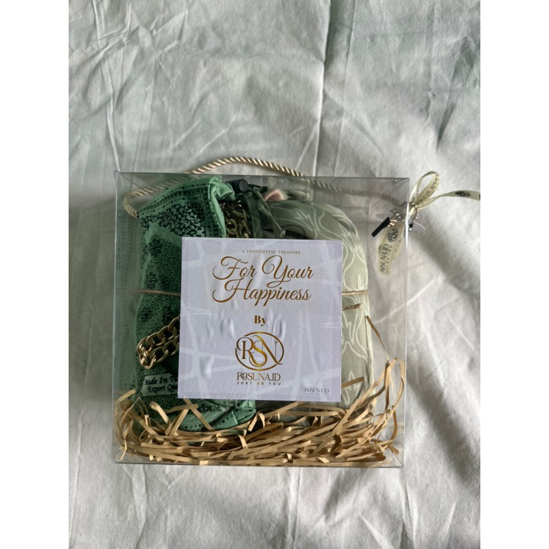 

Batam Only Hampers Seraya