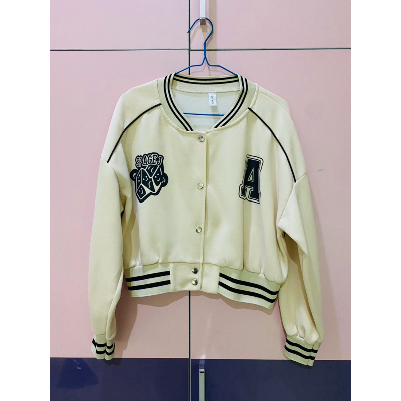 jaket/outer/jaket boomber/jaket aestetic/y2k/crop top