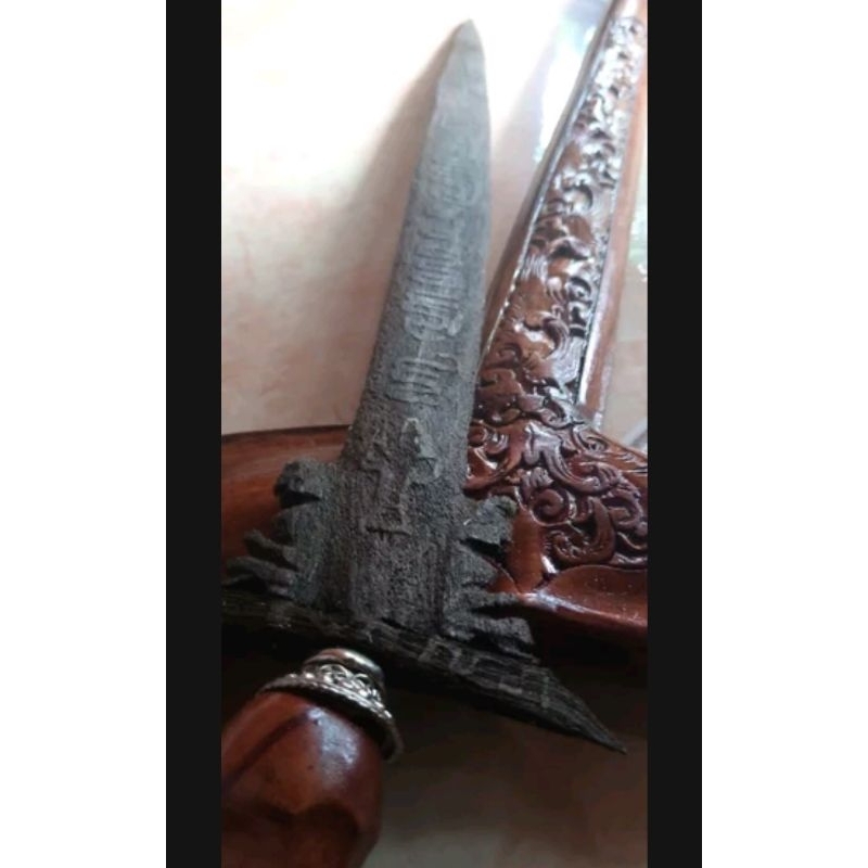 keris umyang jimbe omyang bethok patrem putut kembar pamor wingit