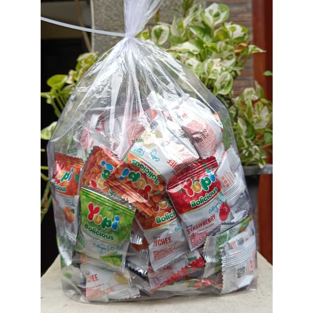 RB MIX YUPI BOLICIOUS KILOAN RESELLER Strawberry / Blackberry / white Grape / Jeruk / Lychee PERMEN