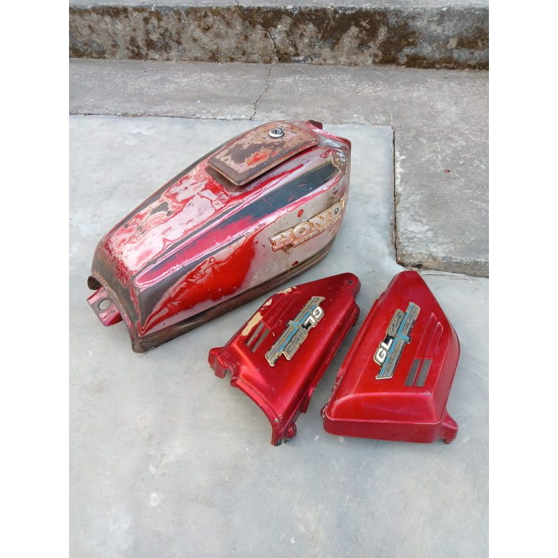 ORIGINAL TANGKI GL100 MERAH SET BOX AKI ASLI LEPASAN KONDISI SESUAI FOTO STOK CUMA 1 SET