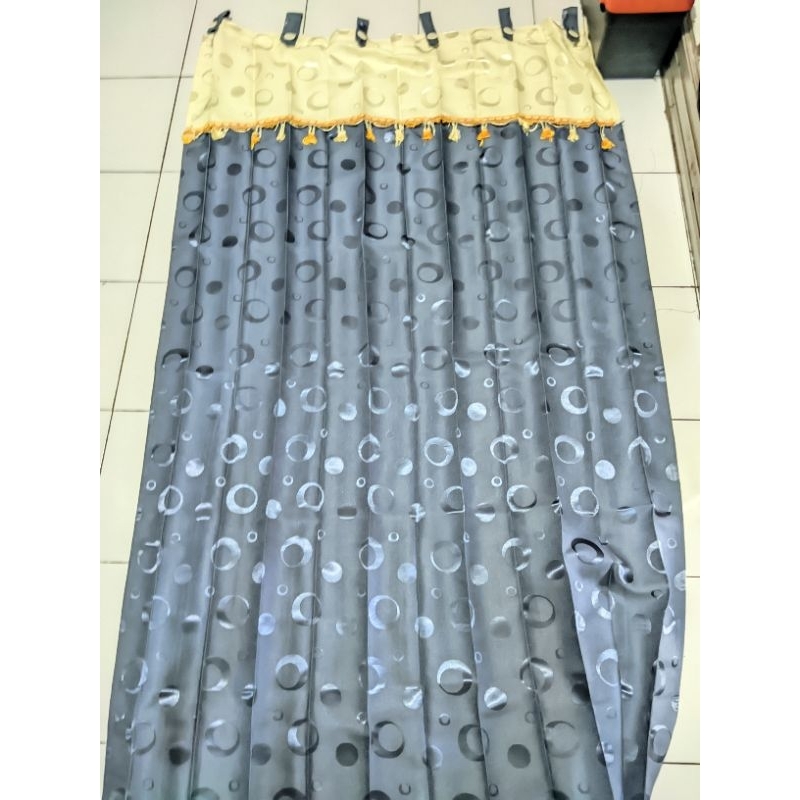 gorden pintu kamar / jendela
