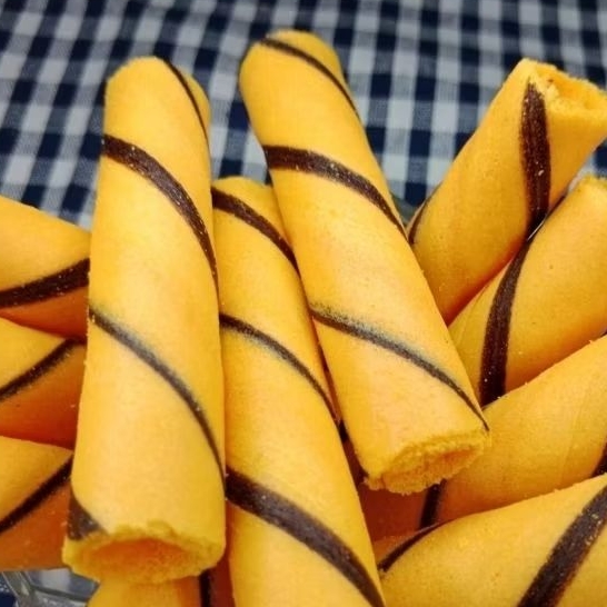 

ILAN DIHYAH SHOP - Eggroll Famili 1kg