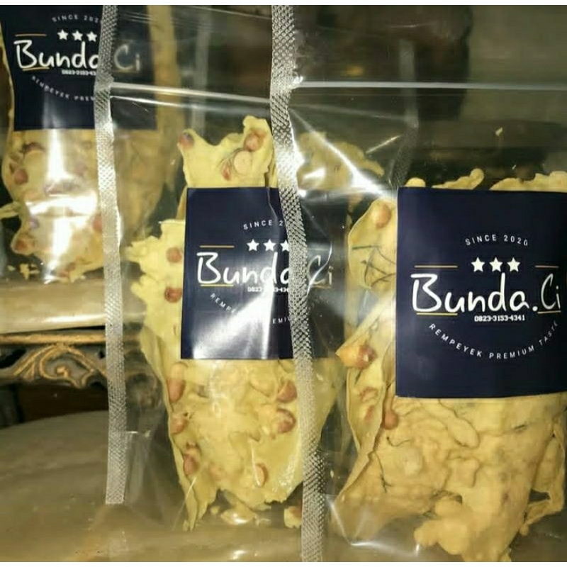 

Rempeyek Kacang Tanah/Kripik Kacang Tanah