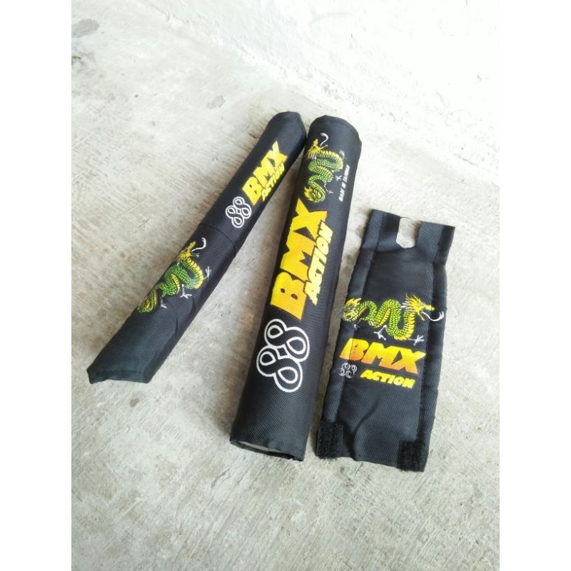 Pad set padset osbmx pad cover frame stang stem NOS oldschool bmx action 88 Taiwan vintage oyama ory