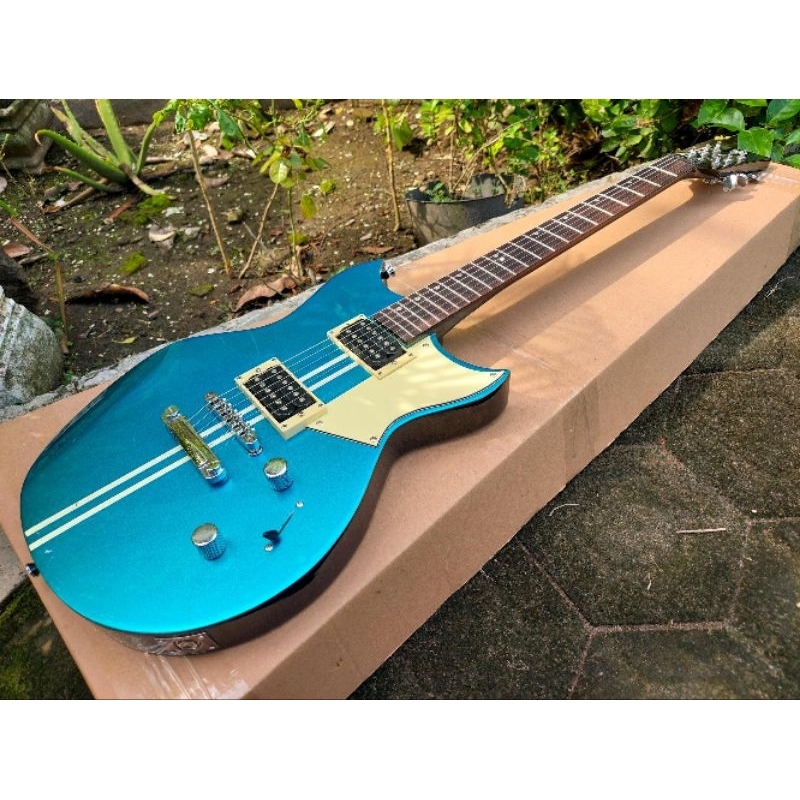 Gitar Elektrik Yamaha Revstar Rse20