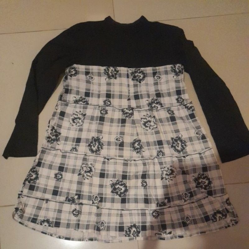 Preloved Atasan Blouse Blus Tunik Wanita Hitam