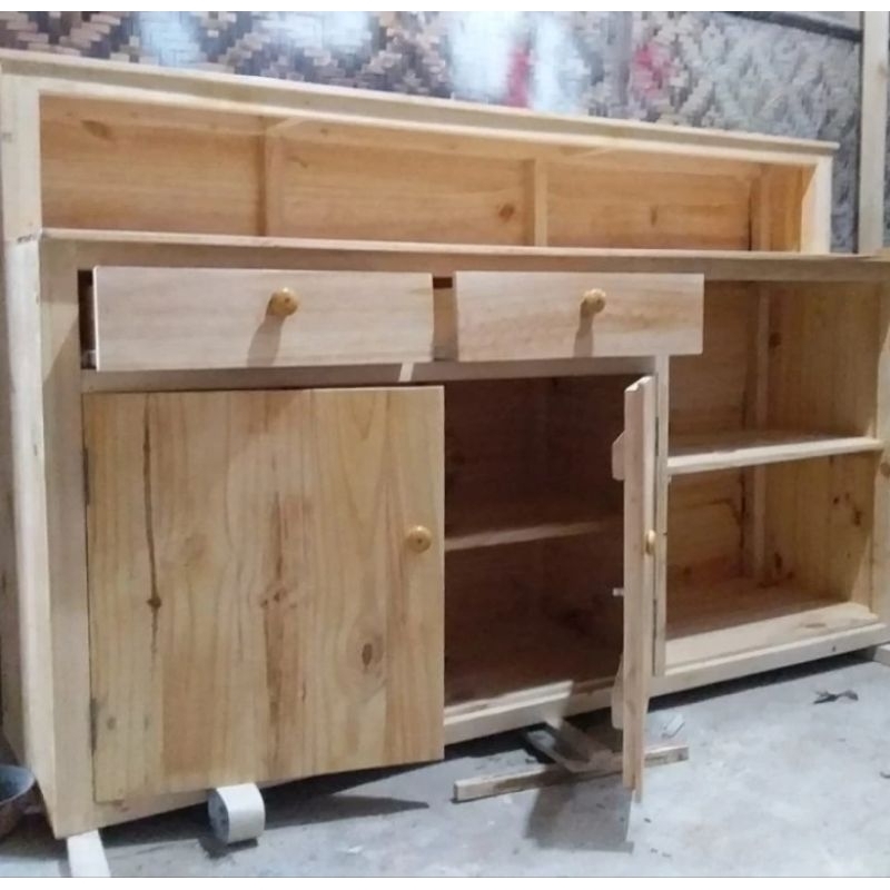 Kasur Kayu dengan Kaplet Mata dan Rak Dinding