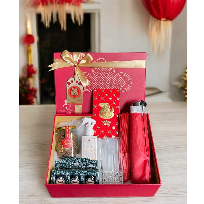 

Chinese Special Hampers Imlek Lunar New Year Ready Stock (Hongkong B)