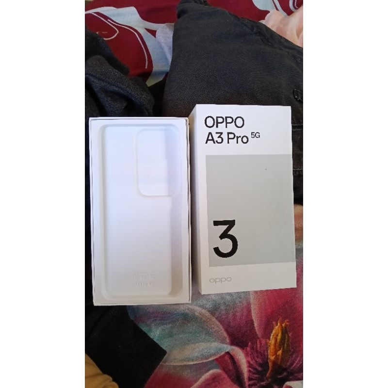 oppo A3 pro 5G 8/256GB second hand