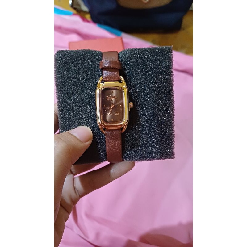 Coach Jam Tangan