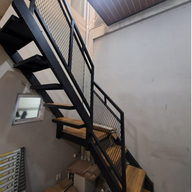 Railing Balkon Expanda Minimalis