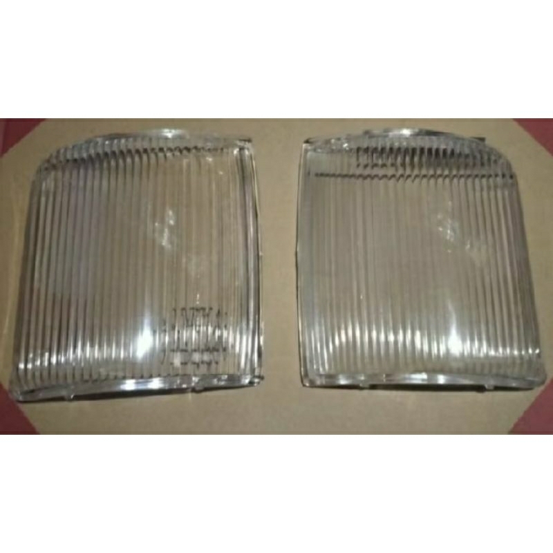 MIKA LAMPU SEN DYNA SAURUS/HINO DUTRO