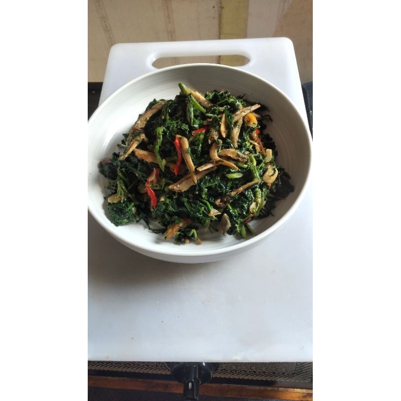 

tumis daun singkong teri