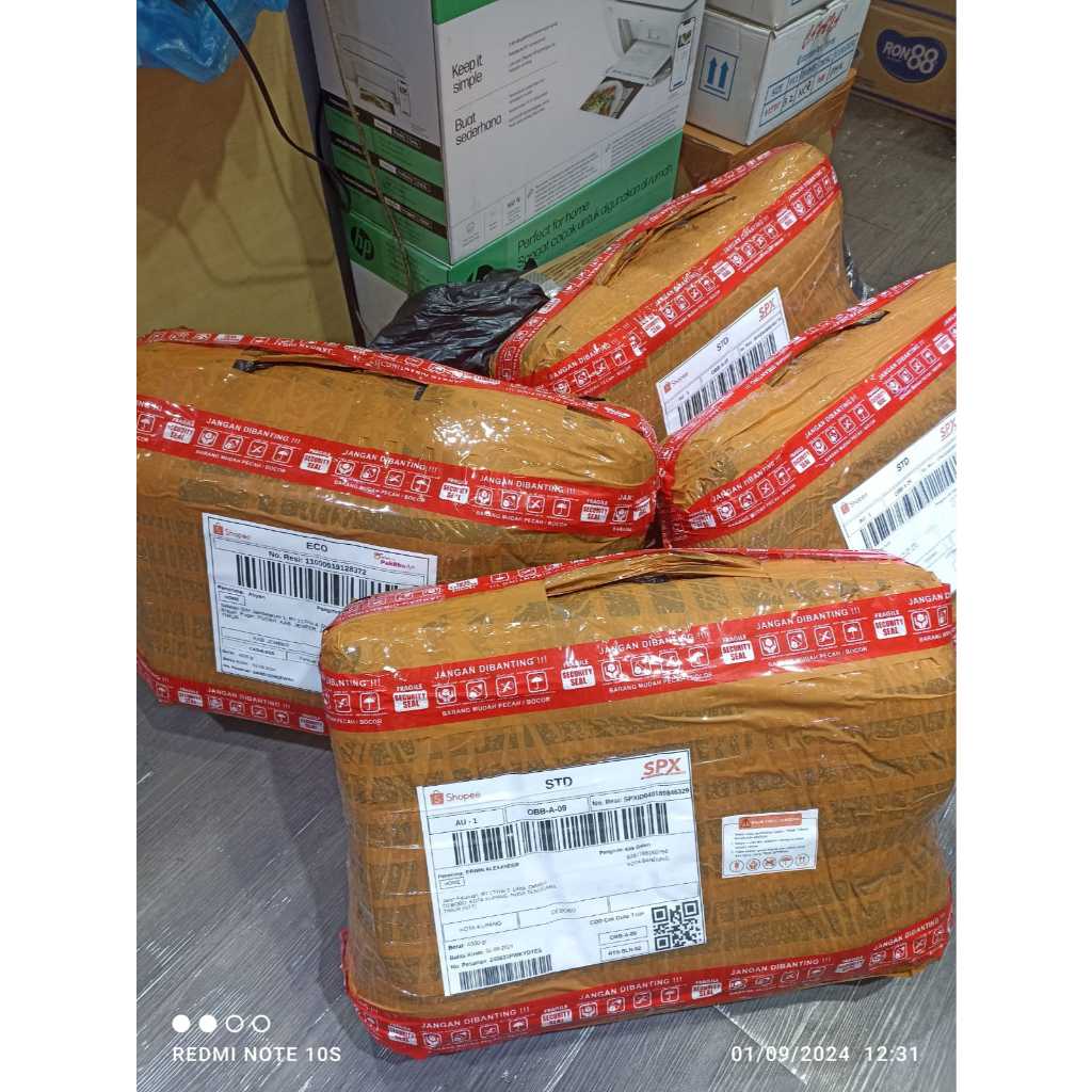 

Buble Wrap Tebal Khusus Orderan Laptop dan Semua Produk Di Toko Kita