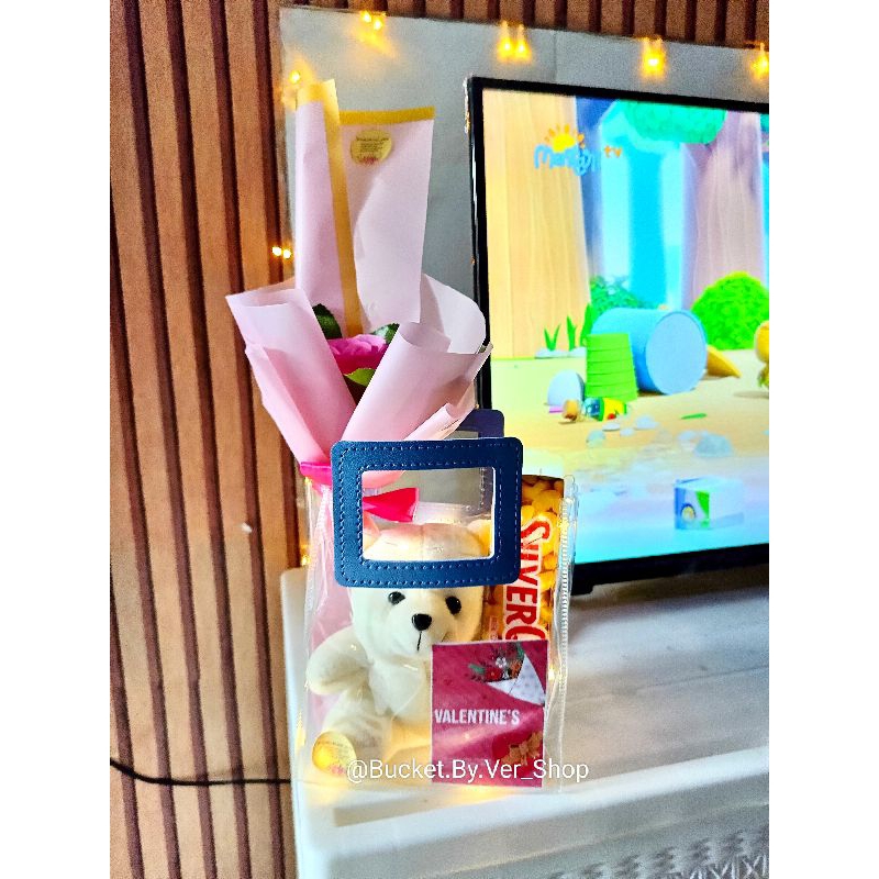 READY STOCK GIFT BAG / GIFT WISUDA / GIFT VALENTINE / GIFT ULTAH / GIFT WISUDA