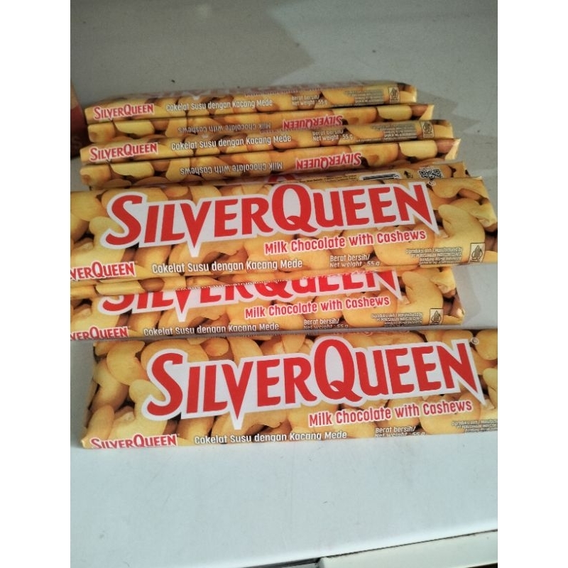 

SilverQueen Cokelat Susu dengan Kacang Mede