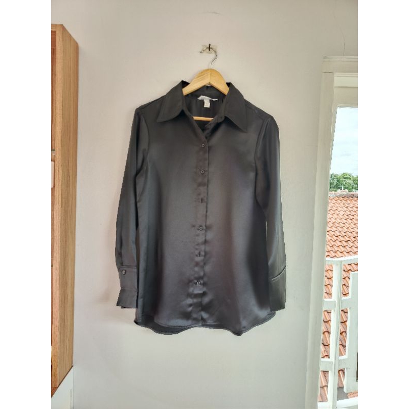 Kemeja satin H&M