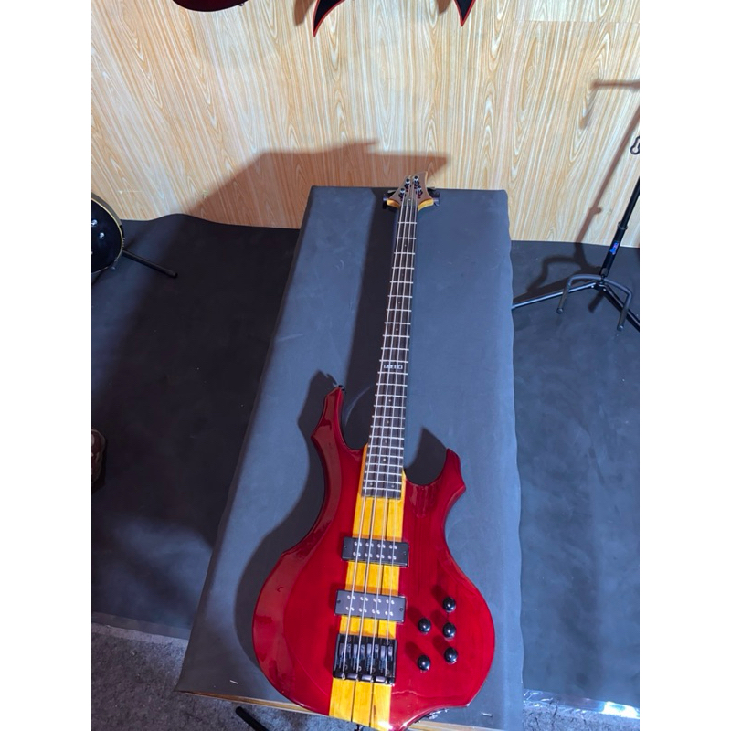 Bass LTD F254 truneck Aktip