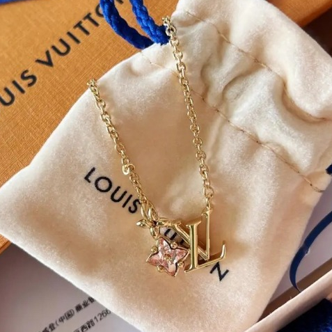 ❤️COD 17K emas asli Kalung Pendant Pink Clover