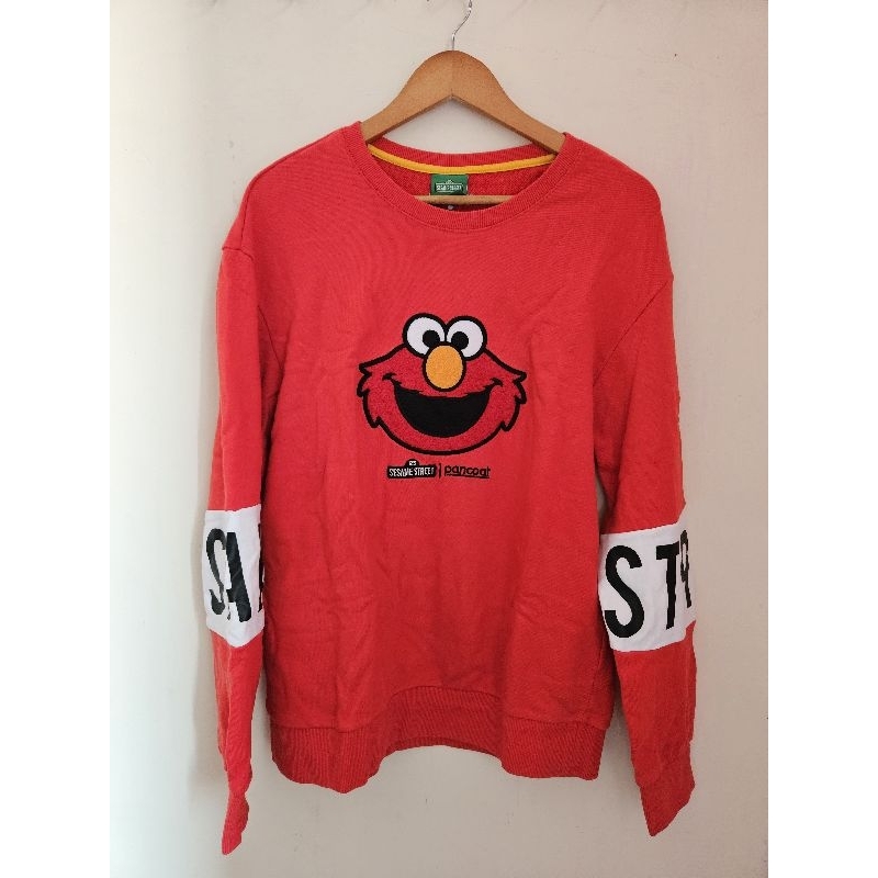 CREWNECK PANCOAT X SESAME STREET MERAH SECOND ORIGINAL