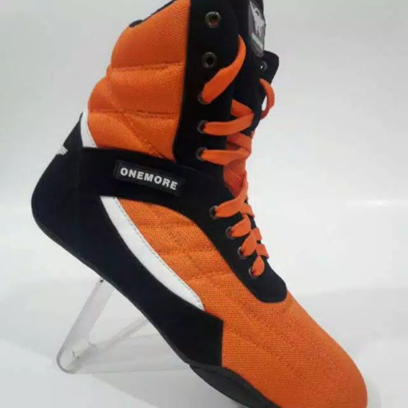 Sepatu Gym Fitness Onemore Orange
