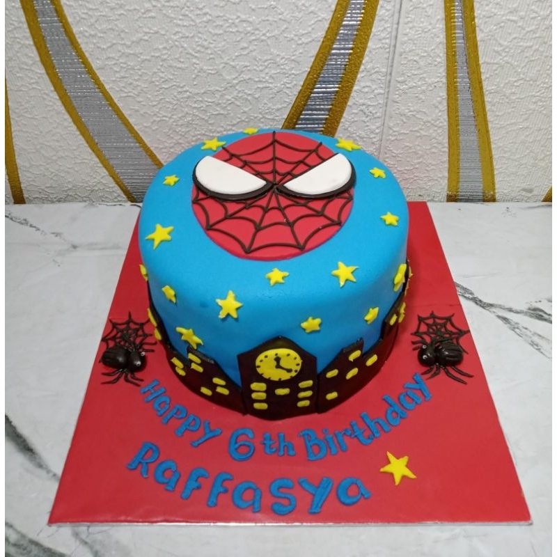 

spiderman cake