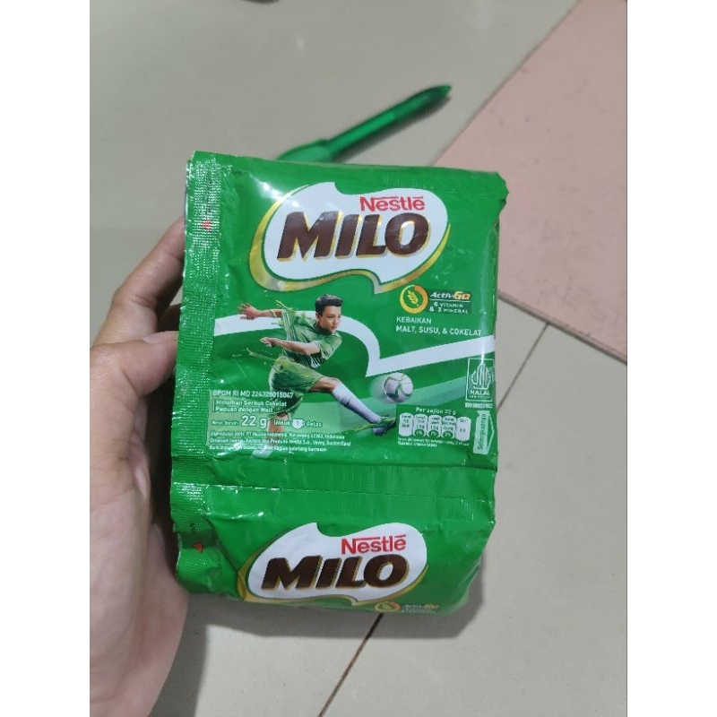 

Nestle Milo renceng isi 10 sachet @22gr