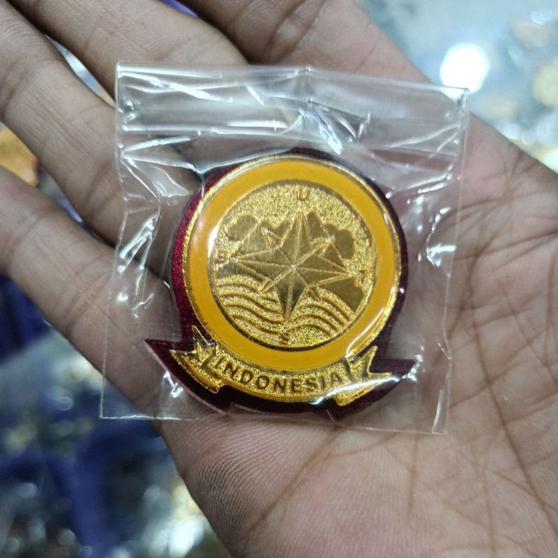 pin Basarnas kuning mika magnet